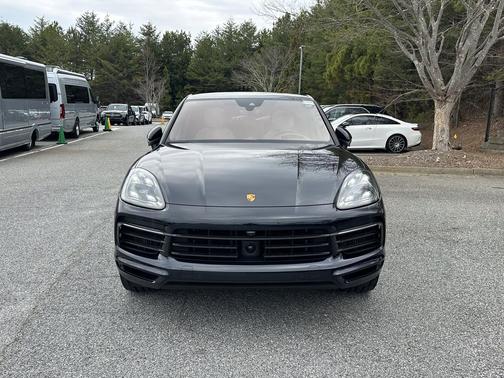 2022 Porsche Cayenne S