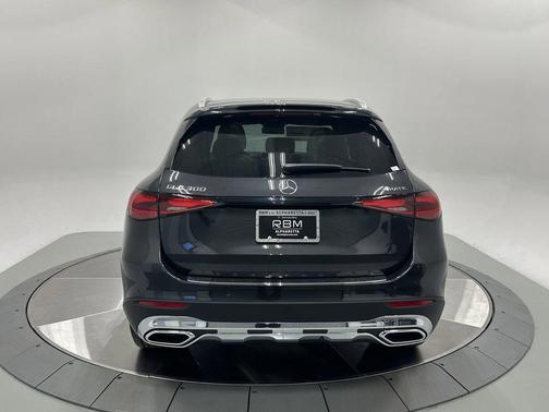 2026 Mercedes-Benz GLC 300 4MATIC