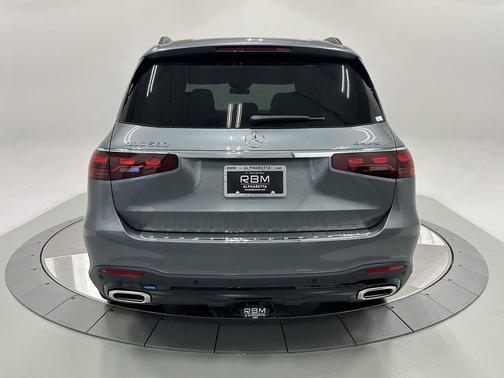 2026 Mercedes-Benz GLS 580 4MATIC