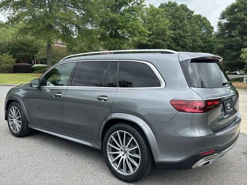 2025 Mercedes-Benz GLS 450 4MATIC