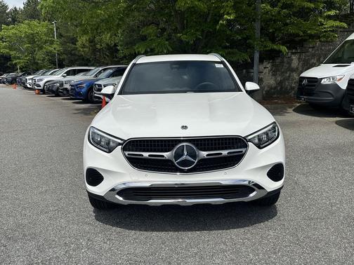 White 2025 Mercedes-Benz GLC 300 4MATIC