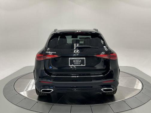 2026 Mercedes-Benz GLC 300 Base