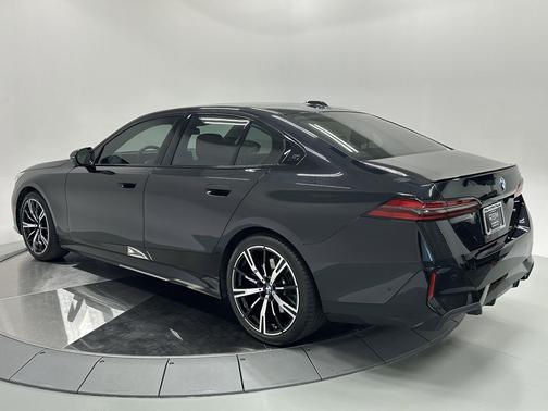 2024 BMW 530 i