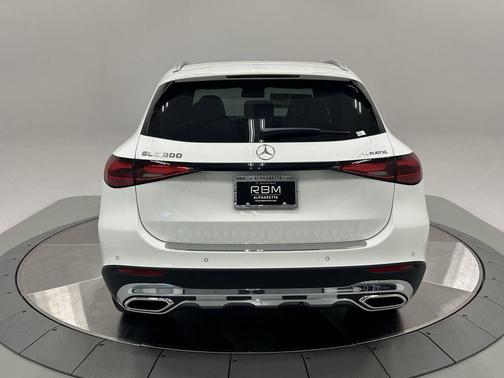 2026 Mercedes-Benz GLC 300 4MATIC