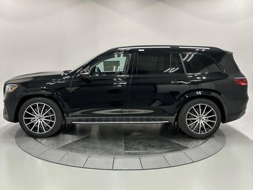 2026 Mercedes-Benz GLS 450 4MATIC