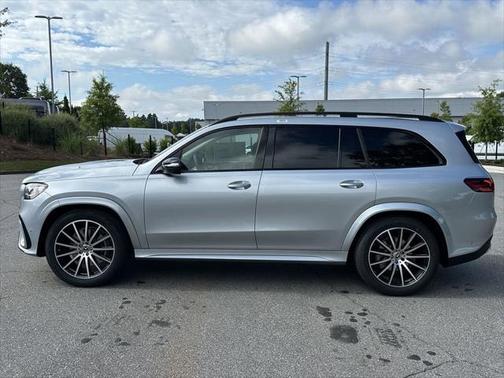 2025 Mercedes-Benz GLS 450 4MATIC
