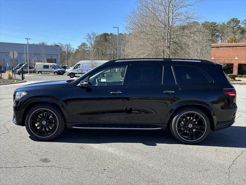 2025 Mercedes-Benz GLS 580 4MATIC