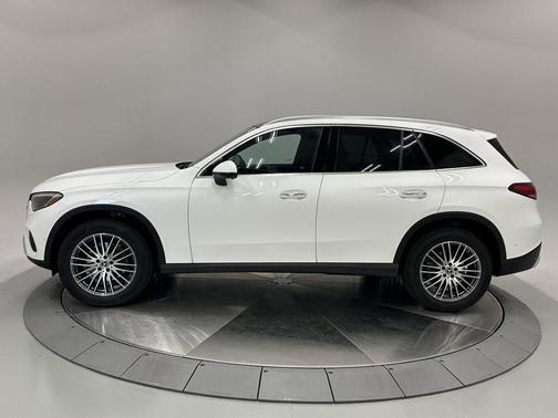 2026 Mercedes-Benz GLC 300 Base
