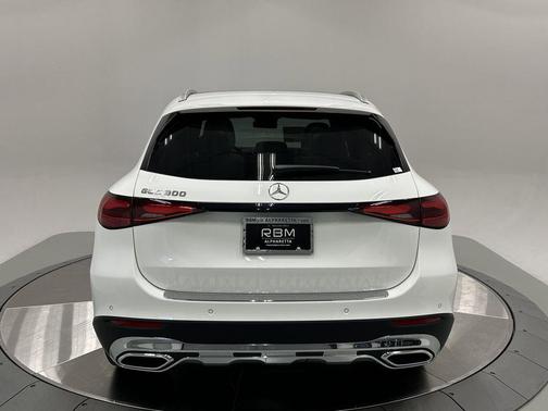 2026 Mercedes-Benz GLC 300 Base