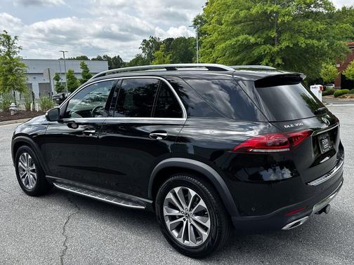 Black 2022 Mercedes-Benz GLE 350 4MATIC