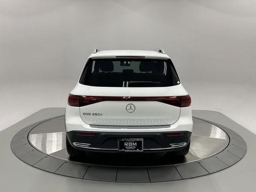 White 2024 Mercedes-Benz EQB 250 Base