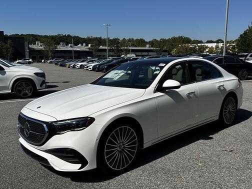 Polar White 2027 Mercedes-Benz E-Class E 350