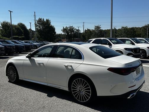 Polar White 2027 Mercedes-Benz E-Class E 350
