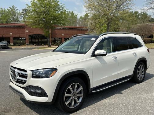 White 2023 Mercedes-Benz GLS 450 4MATIC