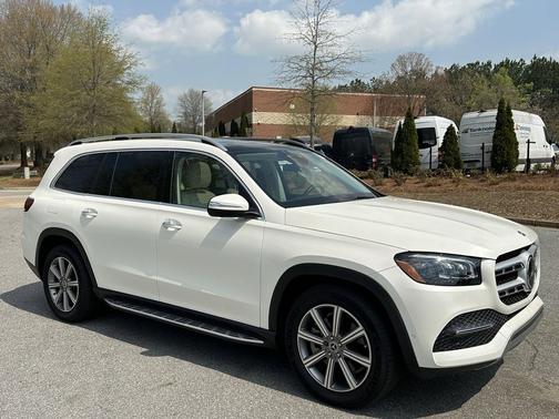 White 2023 Mercedes-Benz GLS 450 4MATIC