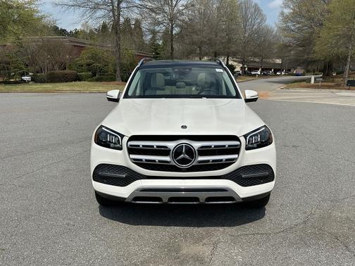 White 2023 Mercedes-Benz GLS 450 4MATIC
