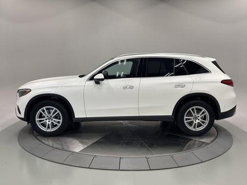 2026 Mercedes-Benz GLC 300 4MATIC