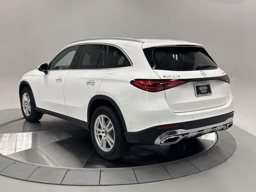 2026 Mercedes-Benz GLC 300 4MATIC