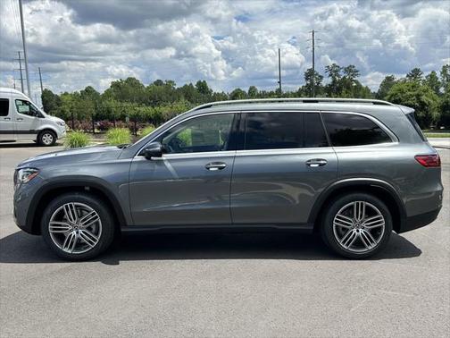 2025 Mercedes-Benz GLS 450 4MATIC