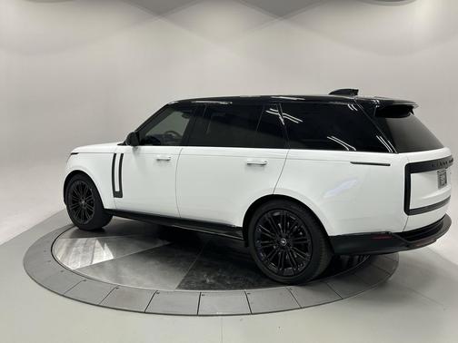 2023 Land Rover Range Rover P400 SE