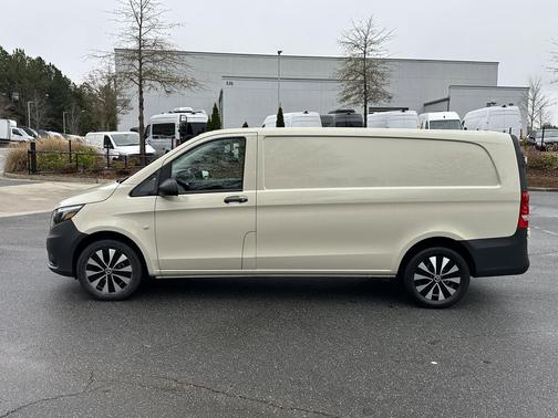 2023 Mercedes-Benz Metris Base