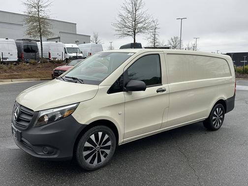 2023 Mercedes-Benz Metris Base