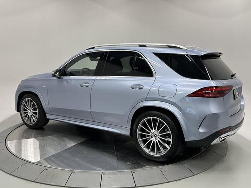 2025 Mercedes-Benz GLE 450e 4MATIC