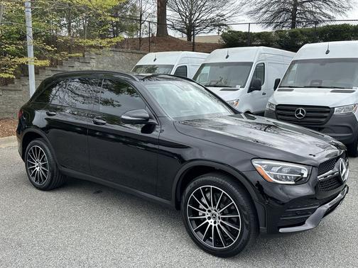 Black 2022 Mercedes-Benz GLC 300 Base
