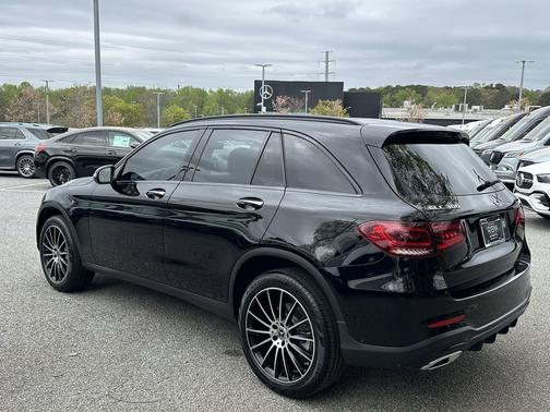 Black 2022 Mercedes-Benz GLC 300 Base