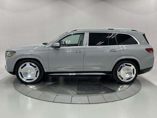 2025 Mercedes-Benz Maybach GLS 600 4MATIC