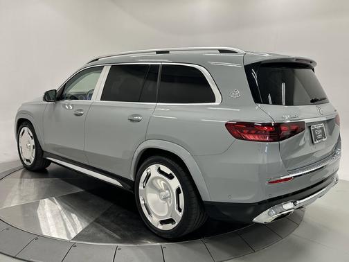 2025 Mercedes-Benz Maybach GLS 600 4MATIC