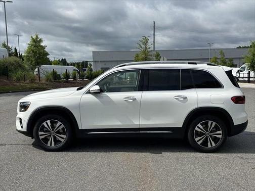 2025 Mercedes-Benz GLB 250 4MATIC