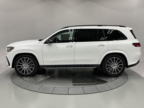 2026 Mercedes-Benz GLS 450 4MATIC