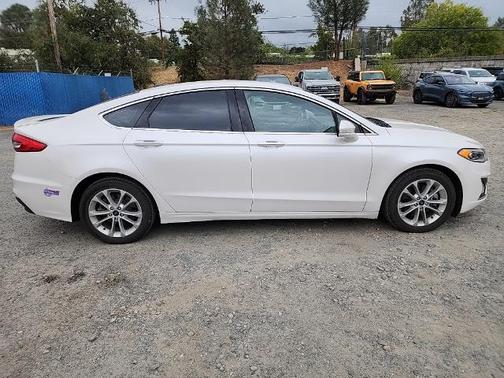 2019 Ford Fusion Energi TITANIUM