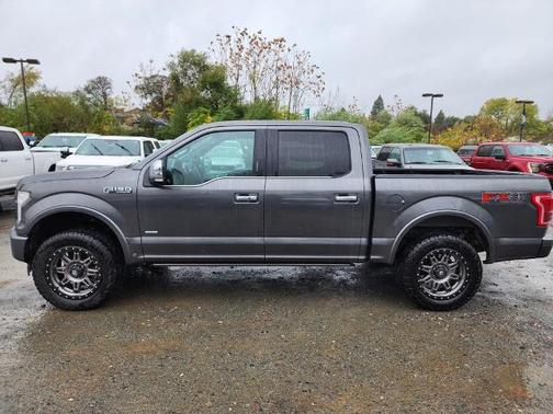 2017 Ford F-150 PLATINUM