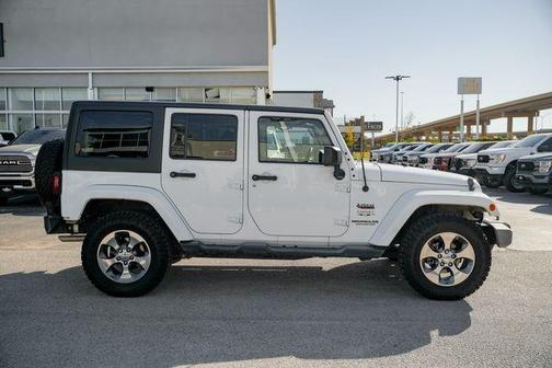 2016 Jeep Wrangler Unlimited Sahara