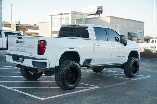 2024 GMC Sierra 2500 Denali