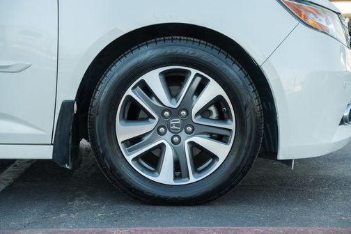 2016 Honda Odyssey TOURING/LOW MILES/8-PASSENGER