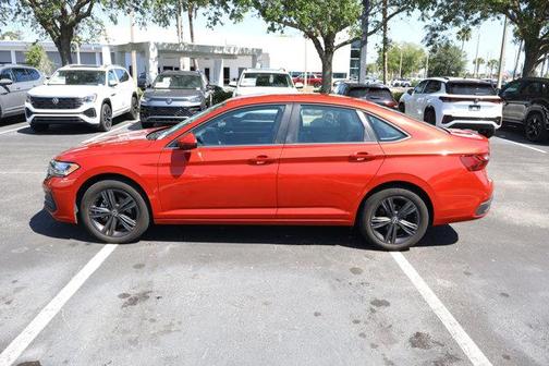 KINGS RED 2024 Volkswagen Jetta 1.5T SE