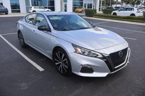2021 Nissan Altima SR FWD