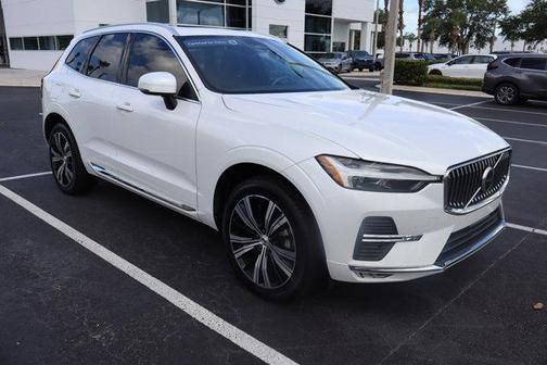 2022 Volvo XC60 B5 Inscription