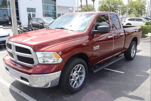 Delmonico Red Pearlcoat 2018 RAM 1500 SLT