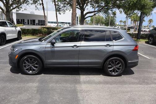 PLAT GREY 2023 Volkswagen Tiguan 2.0T SE