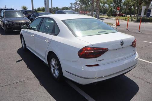 2018 Volkswagen Passat 2.0T S