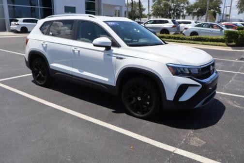 2022 Volkswagen Taos 1.5T SE