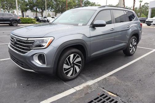 2024 Volkswagen Atlas 2.0T SE w/Technology