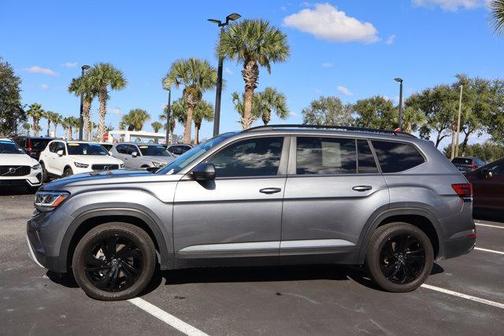 2023 Volkswagen Atlas 3.6L SE w/Technology