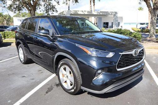 2023 Toyota Highlander LE