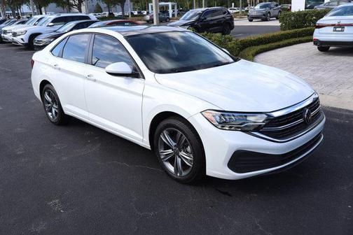 Opal White Pearl 2024 Volkswagen Jetta 1.5T SE