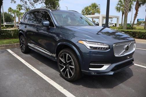 2025 Volvo XC90 B6 Plus 6-Seater